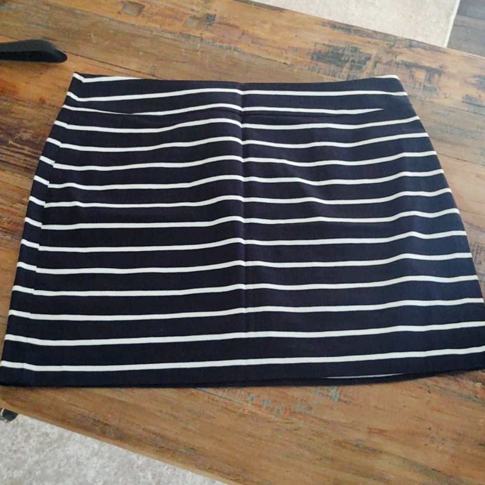 NWT Banana Republic Striped Mini skirt